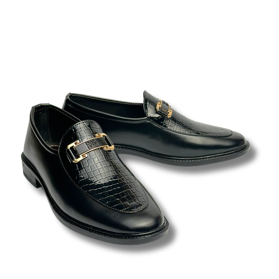 TEXTURED BLACK FORMAL LOAFER