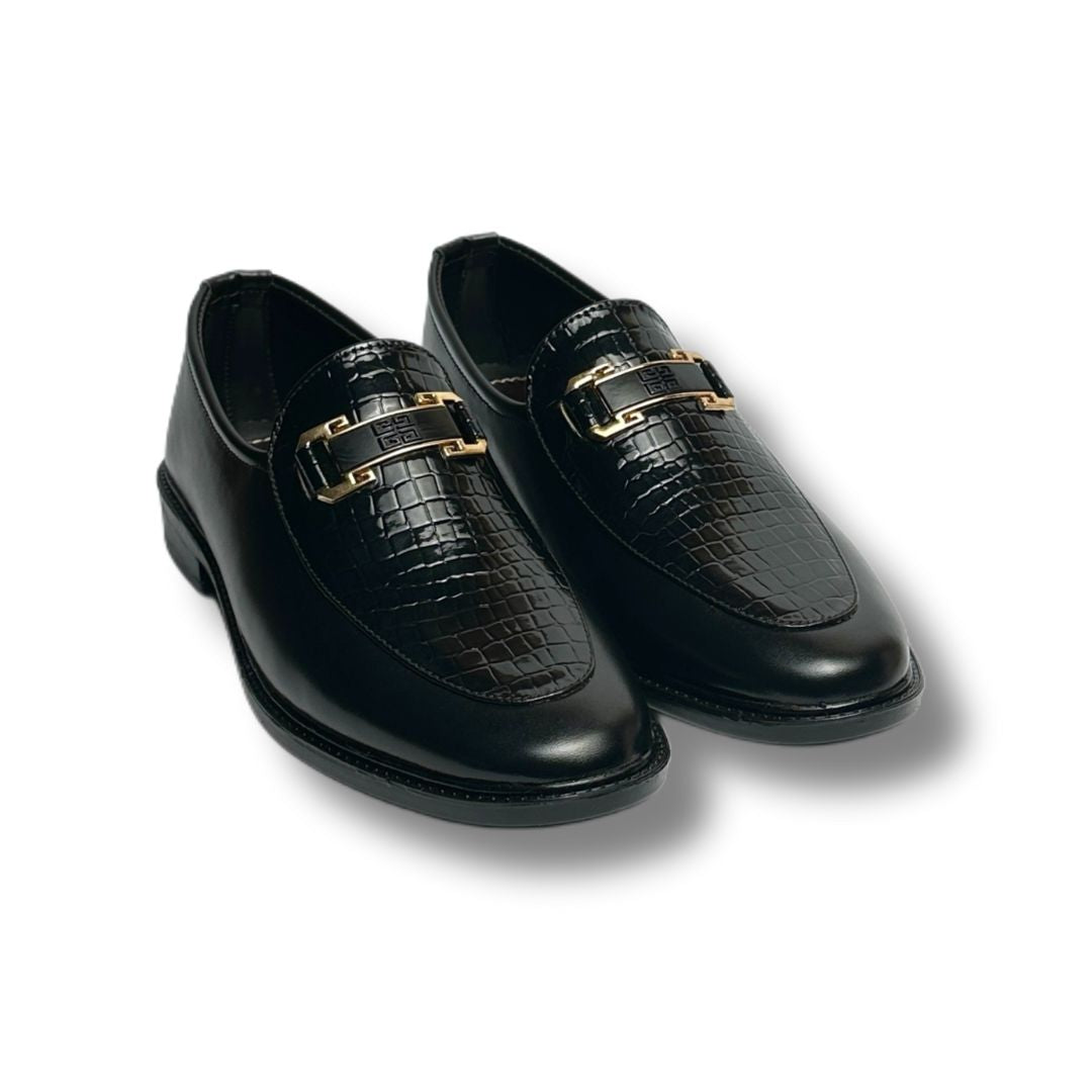 TEXTURED BLACK FORMAL LOAFER