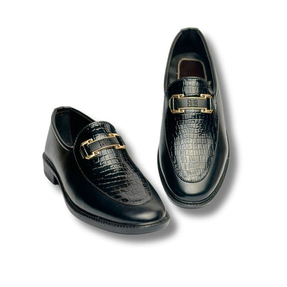 TEXTURED BLACK FORMAL LOAFER